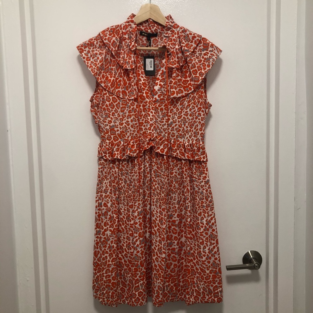 Sleeveless crepe dress
